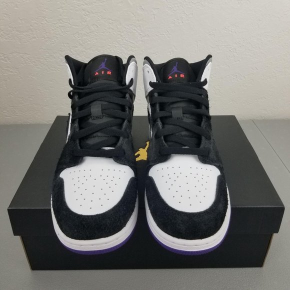 Nike Air Jordan 1 Mid SE GS White Court Purple - Picture 3 of 6
